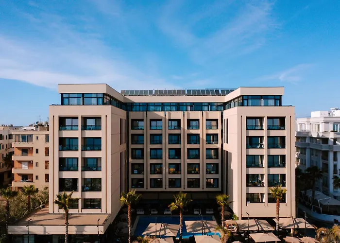 Royal G Hotel & Spa 4 Star Durrës